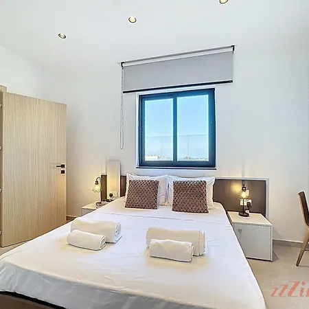 Stunning 2 Bed Penthouse Near St Julian's With Pool