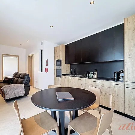 Apartment Stunning 2 Bed Penthouse Near St Julian's With Pool *