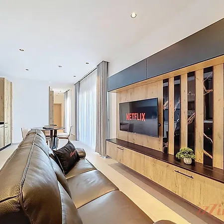 Stunning Penthouse Near St Julian's With Pool Lejlighed *