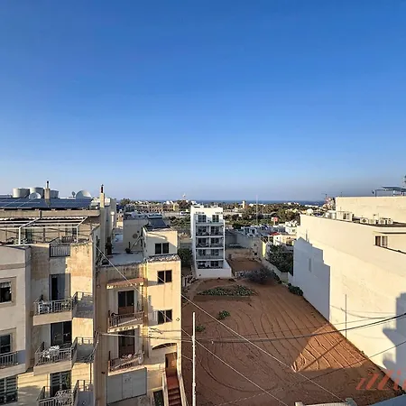 Stunning 2 Bed Penthouse Near St Julian's With Pool Apartment *